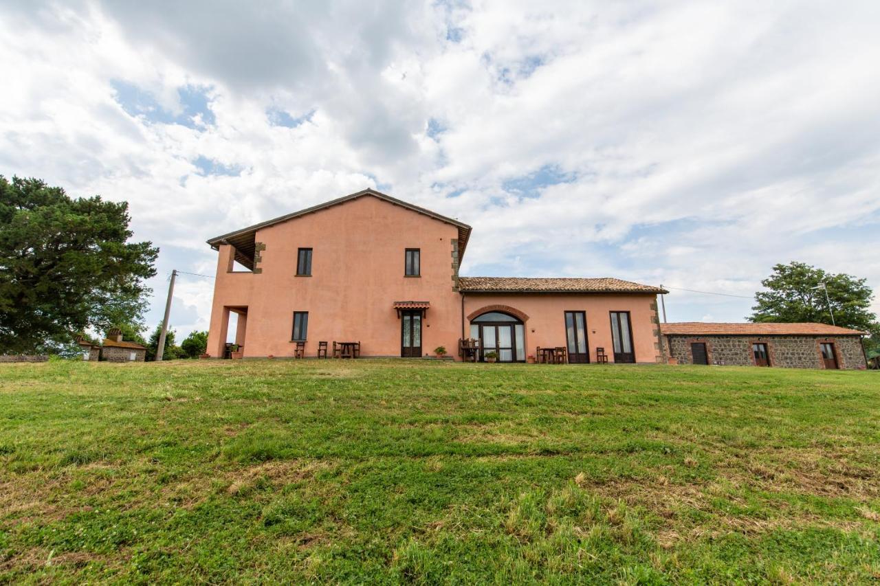 Agriturismo Lago Di Mezzano Valentano Exterior foto